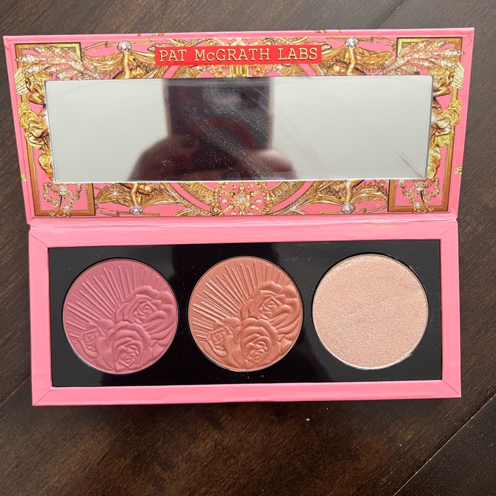 Pat McGrath Labs Divine Blush + glow trio palette in Galactic Sun
